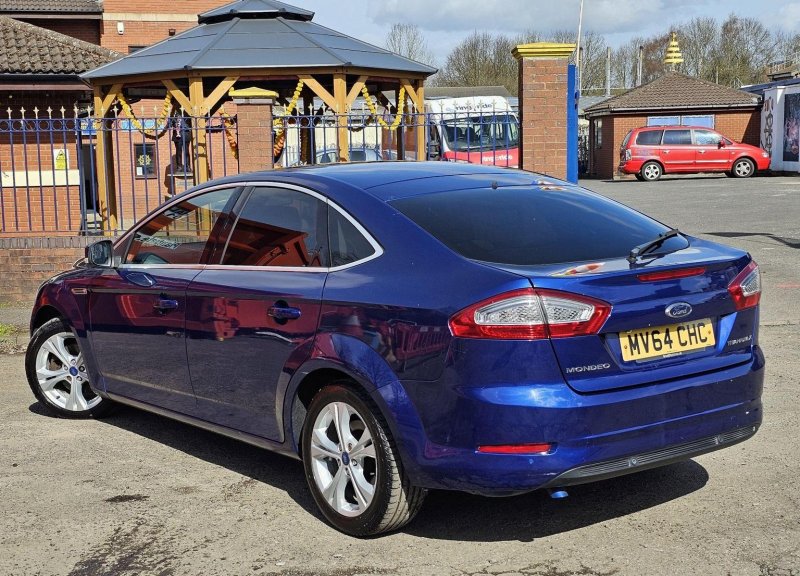 FORD MONDEO