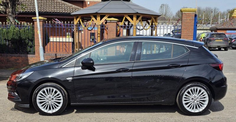 VAUXHALL ASTRA