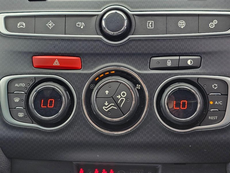 DS AUTOMOBILES DS 4