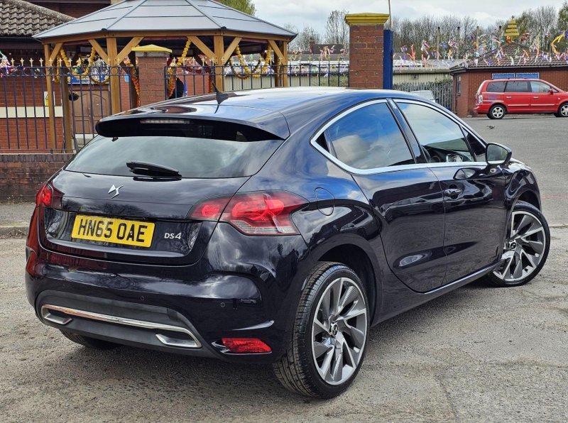 DS AUTOMOBILES DS 4