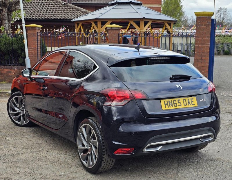 DS AUTOMOBILES DS 4
