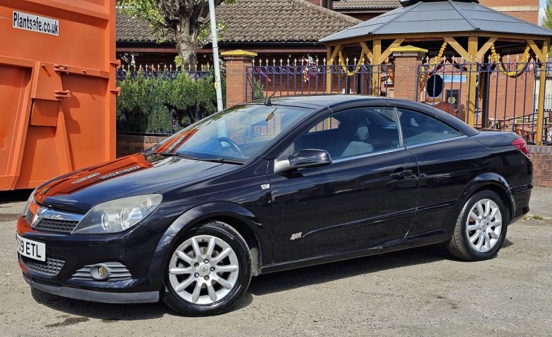 VAUXHALL ASTRA