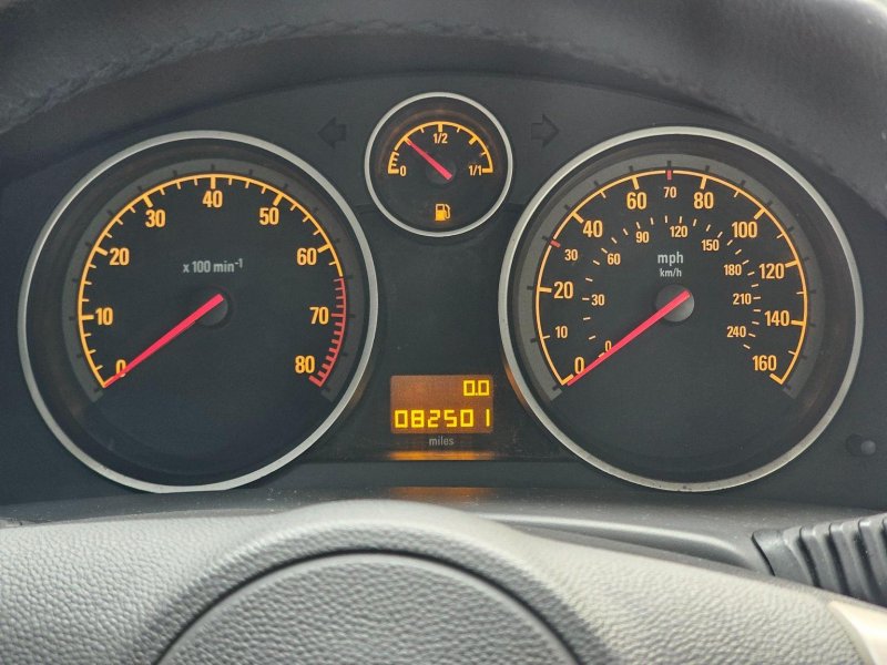 VAUXHALL ASTRA