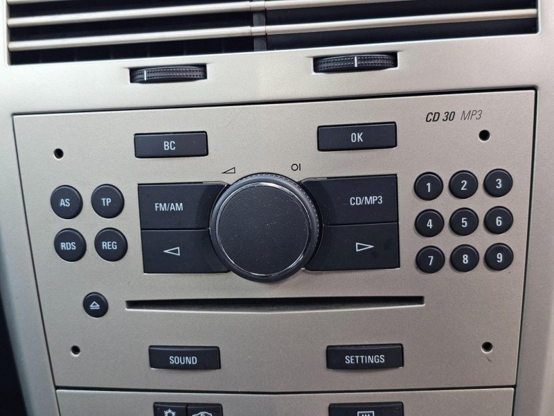 VAUXHALL ASTRA