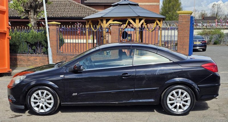 VAUXHALL ASTRA