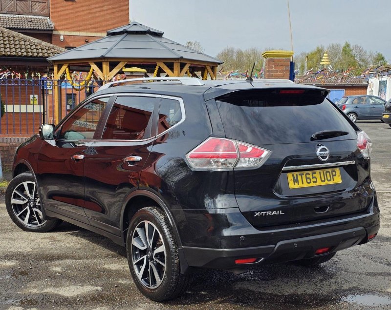 NISSAN X-TRAIL