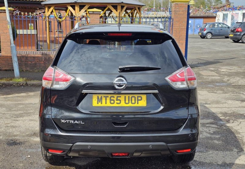 NISSAN X-TRAIL