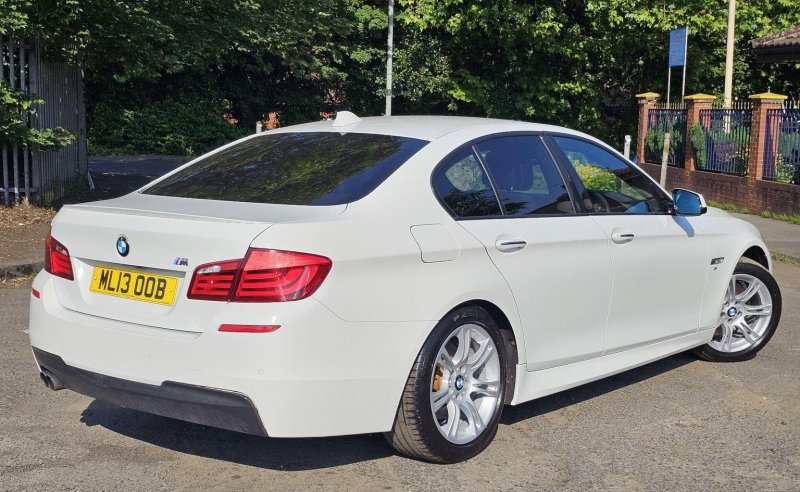 BMW 5 SERIES