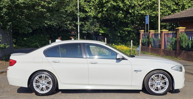BMW 5 SERIES