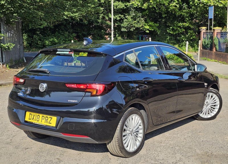 VAUXHALL ASTRA
