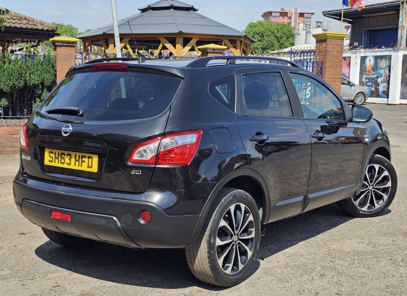 NISSAN QASHQAI