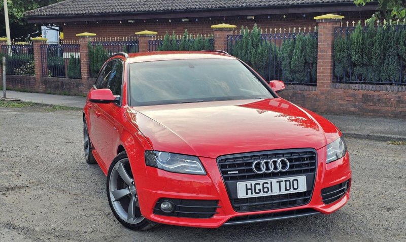 AUDI A4 AVANT