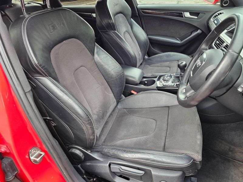 AUDI A4 AVANT