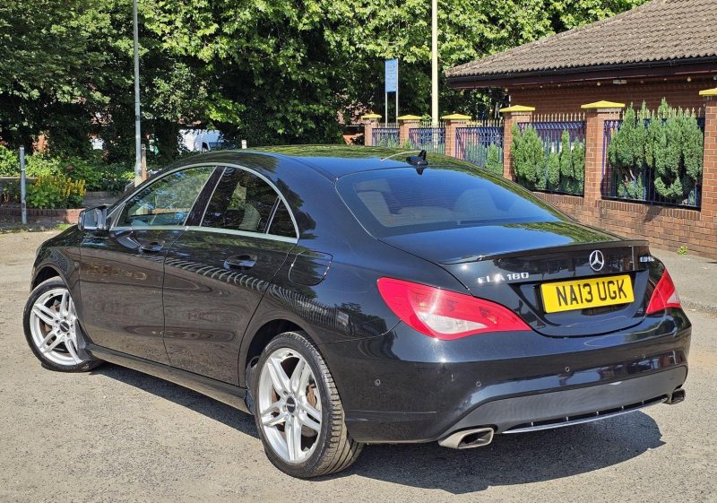 MERCEDES-BENZ CLA