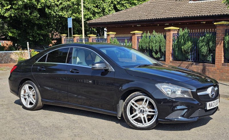MERCEDES-BENZ CLA