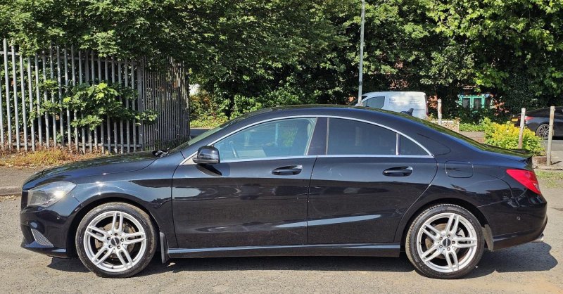 MERCEDES-BENZ CLA
