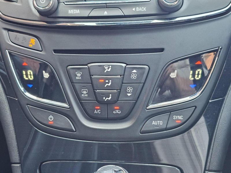VAUXHALL INSIGNIA