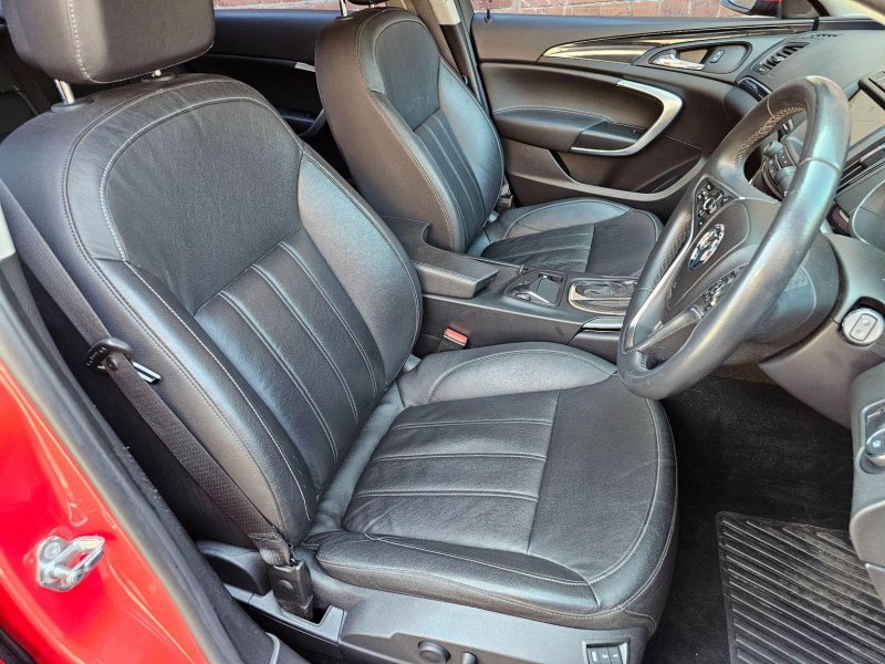 VAUXHALL INSIGNIA