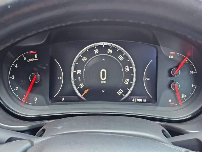 VAUXHALL INSIGNIA
