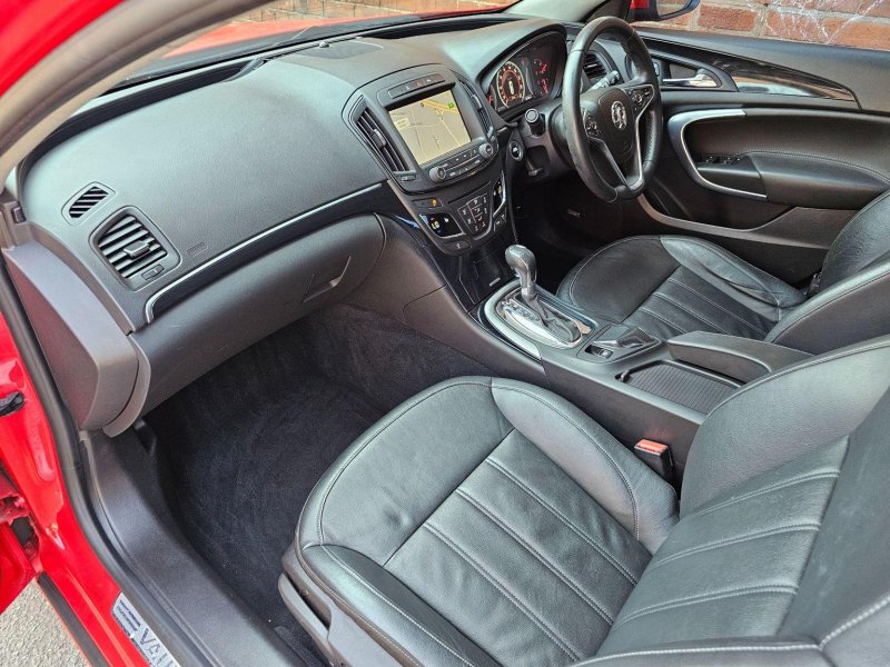 VAUXHALL INSIGNIA