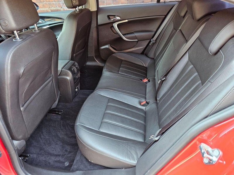 VAUXHALL INSIGNIA