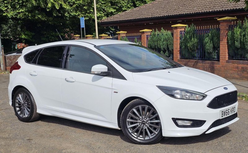 FORD FOCUS