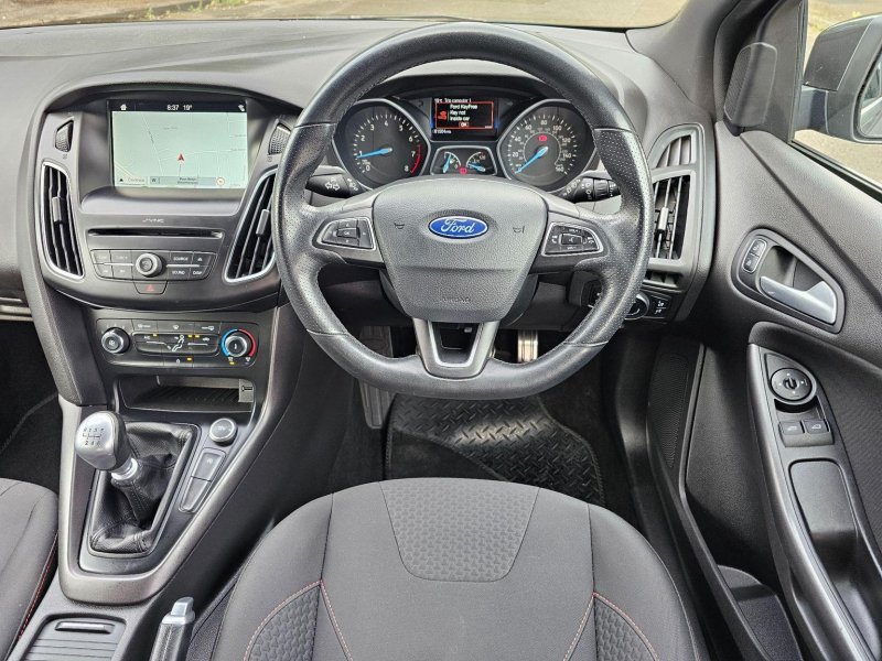 FORD FOCUS