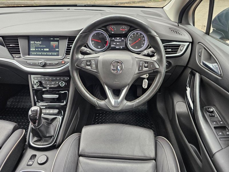VAUXHALL ASTRA