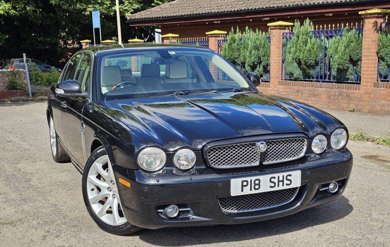 JAGUAR XJ