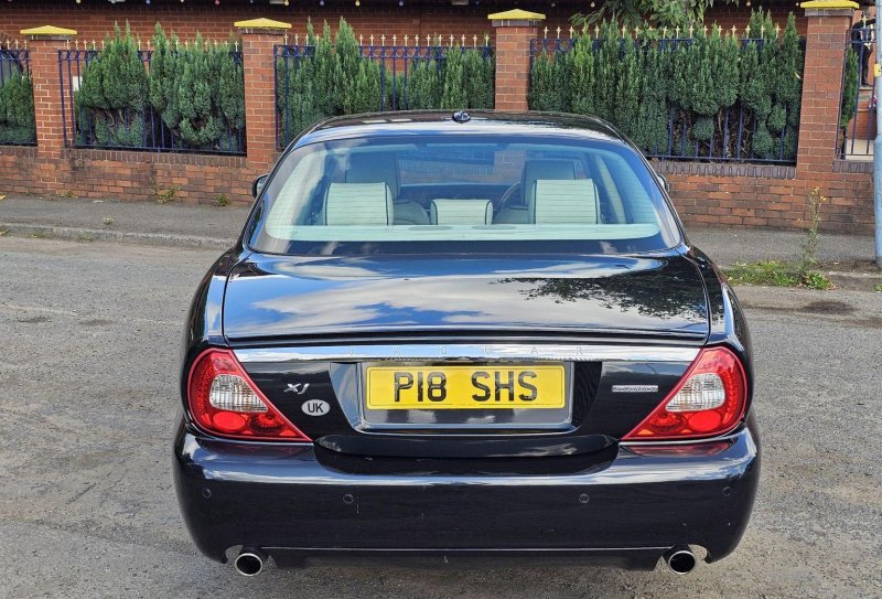 JAGUAR XJ