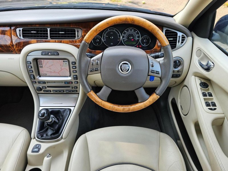 JAGUAR X-TYPE