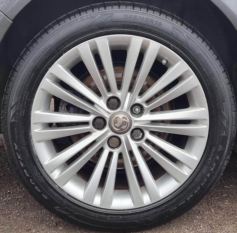 VAUXHALL INSIGNIA