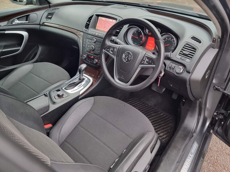 VAUXHALL INSIGNIA