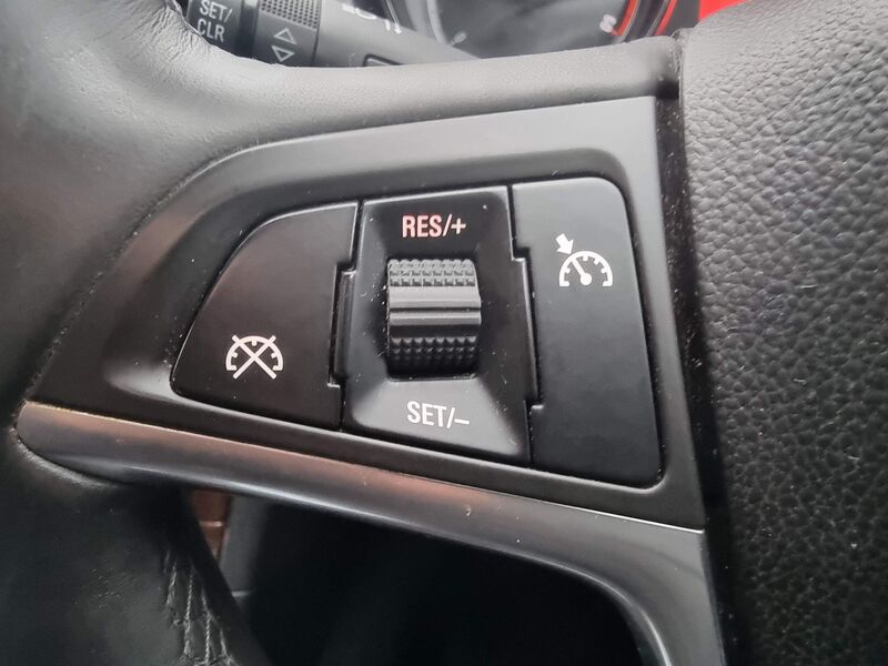 VAUXHALL INSIGNIA