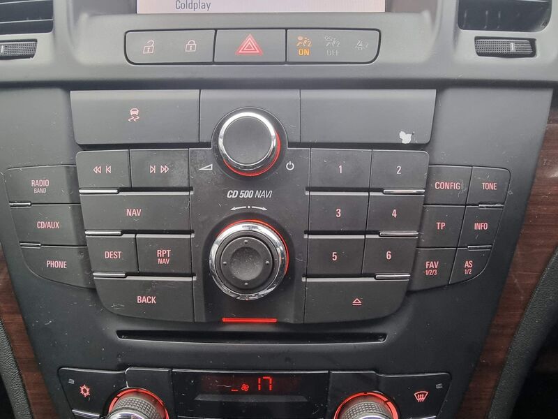 VAUXHALL INSIGNIA