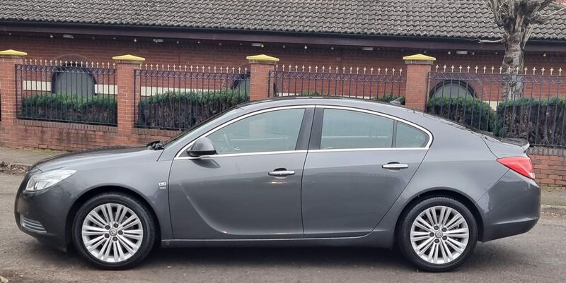 VAUXHALL INSIGNIA