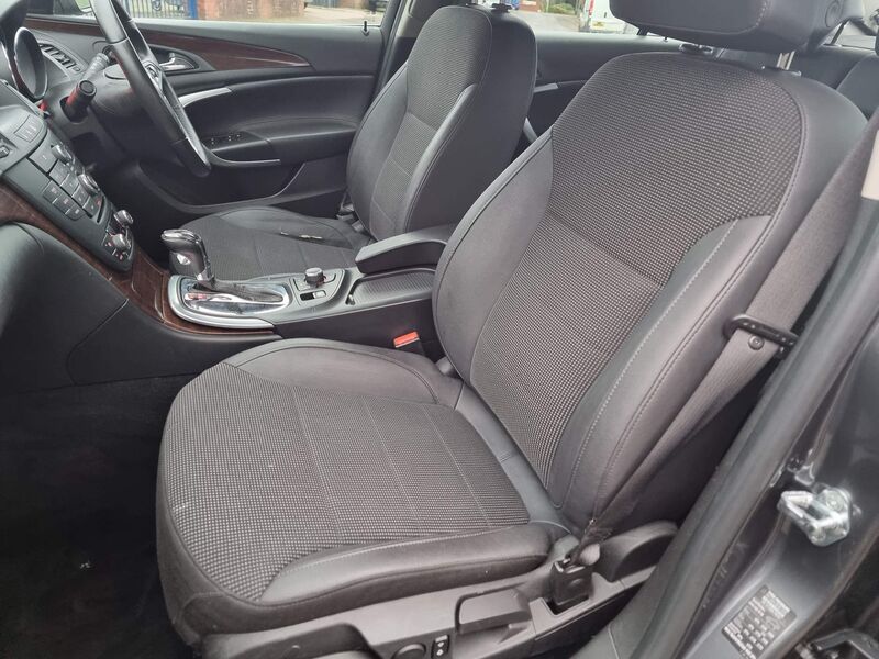 VAUXHALL INSIGNIA