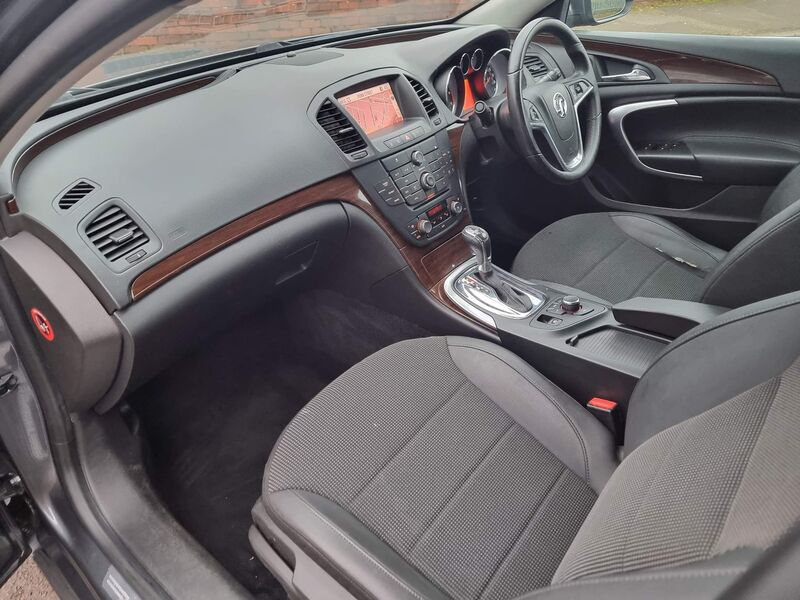 VAUXHALL INSIGNIA