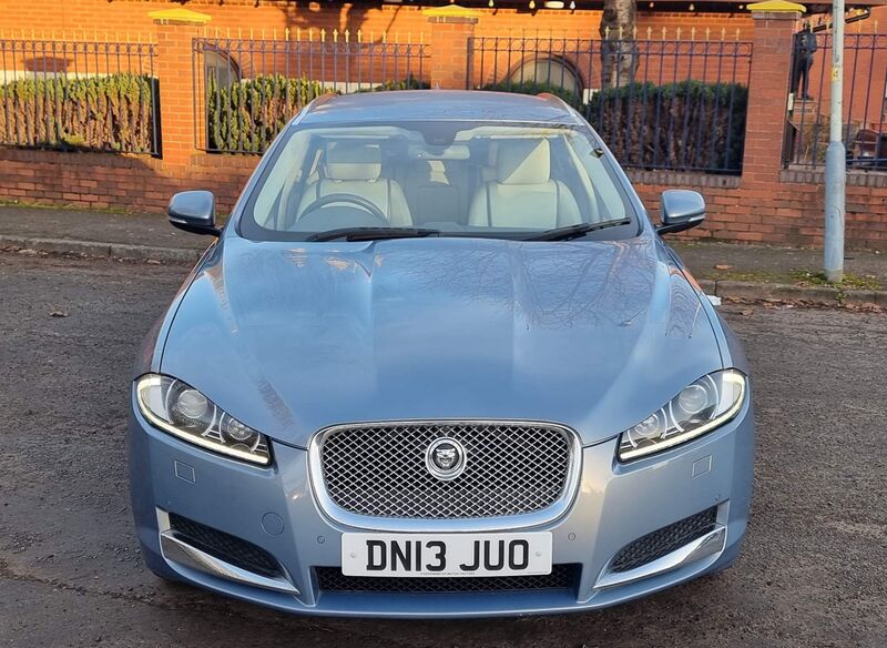 JAGUAR XF