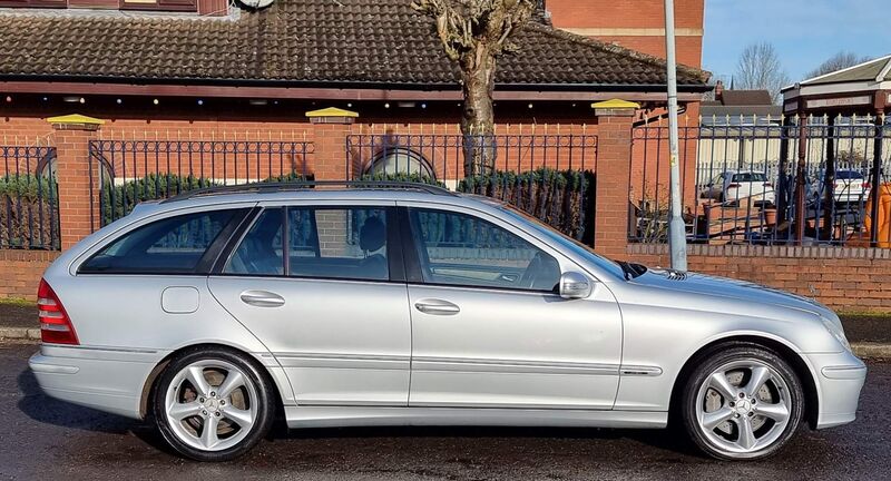MERCEDES-BENZ C CLASS