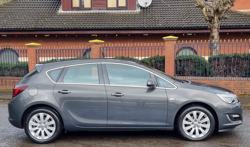 VAUXHALL ASTRA