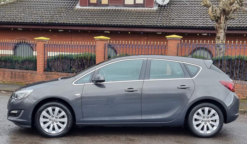 VAUXHALL ASTRA