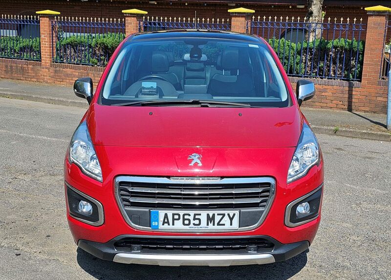 PEUGEOT 3008