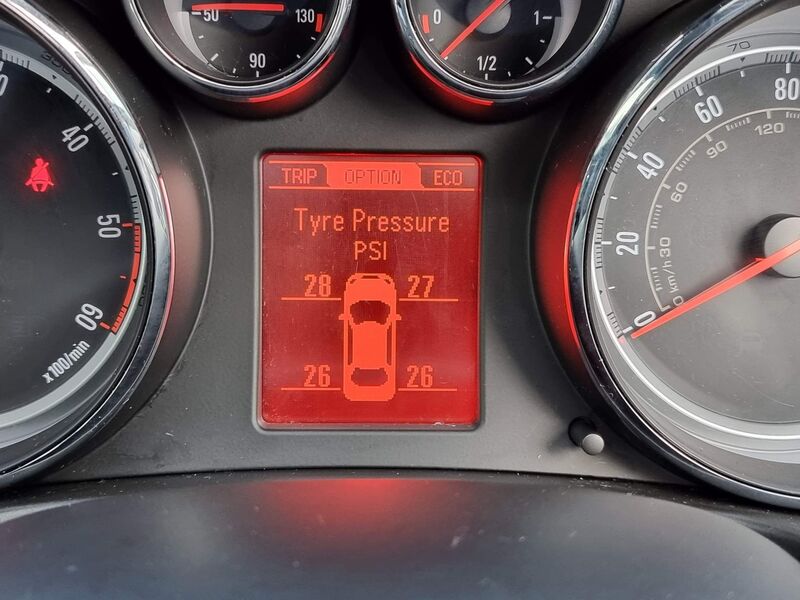 VAUXHALL INSIGNIA
