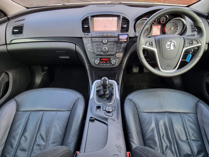VAUXHALL INSIGNIA