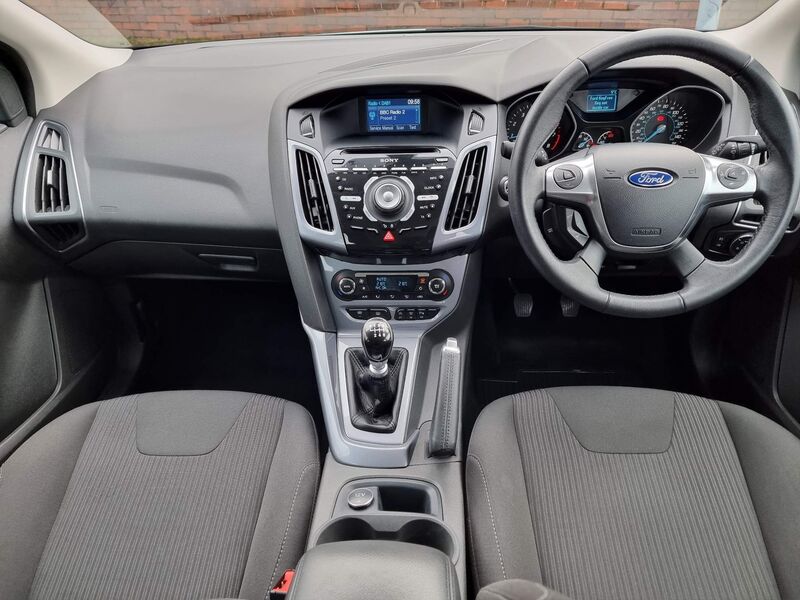 FORD FOCUS