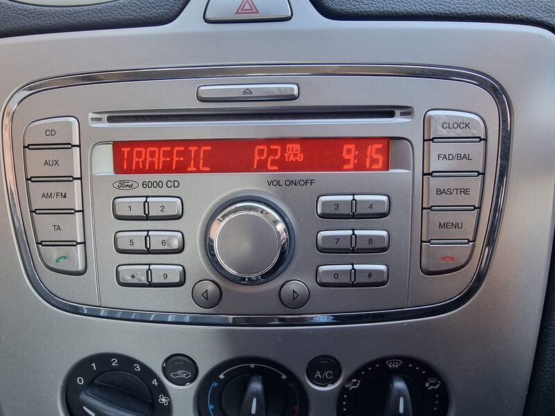 FORD FOCUS