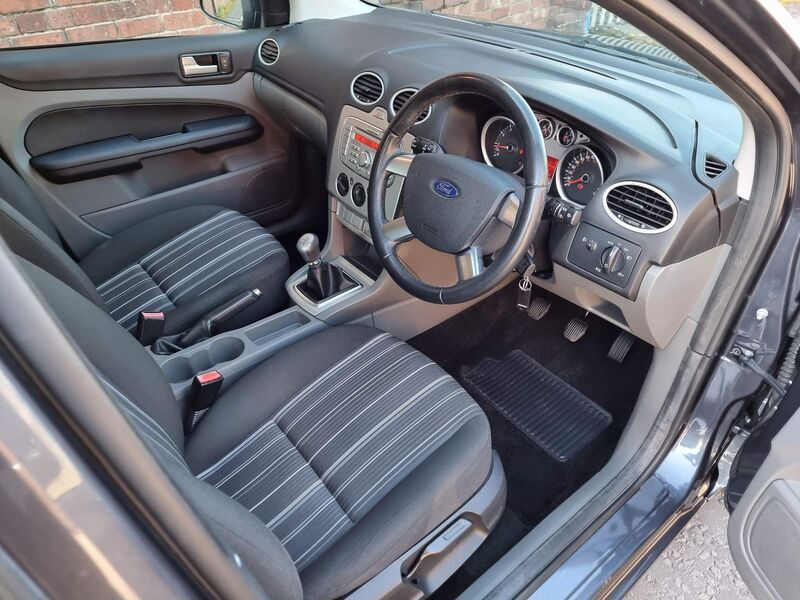 FORD FOCUS