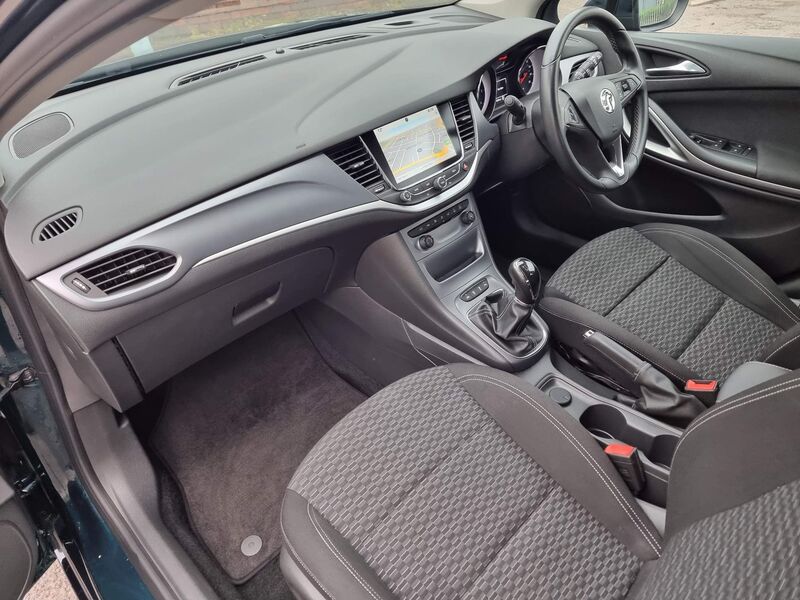 VAUXHALL ASTRA