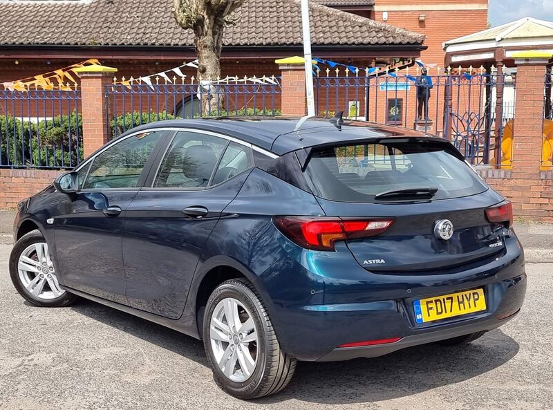 VAUXHALL ASTRA